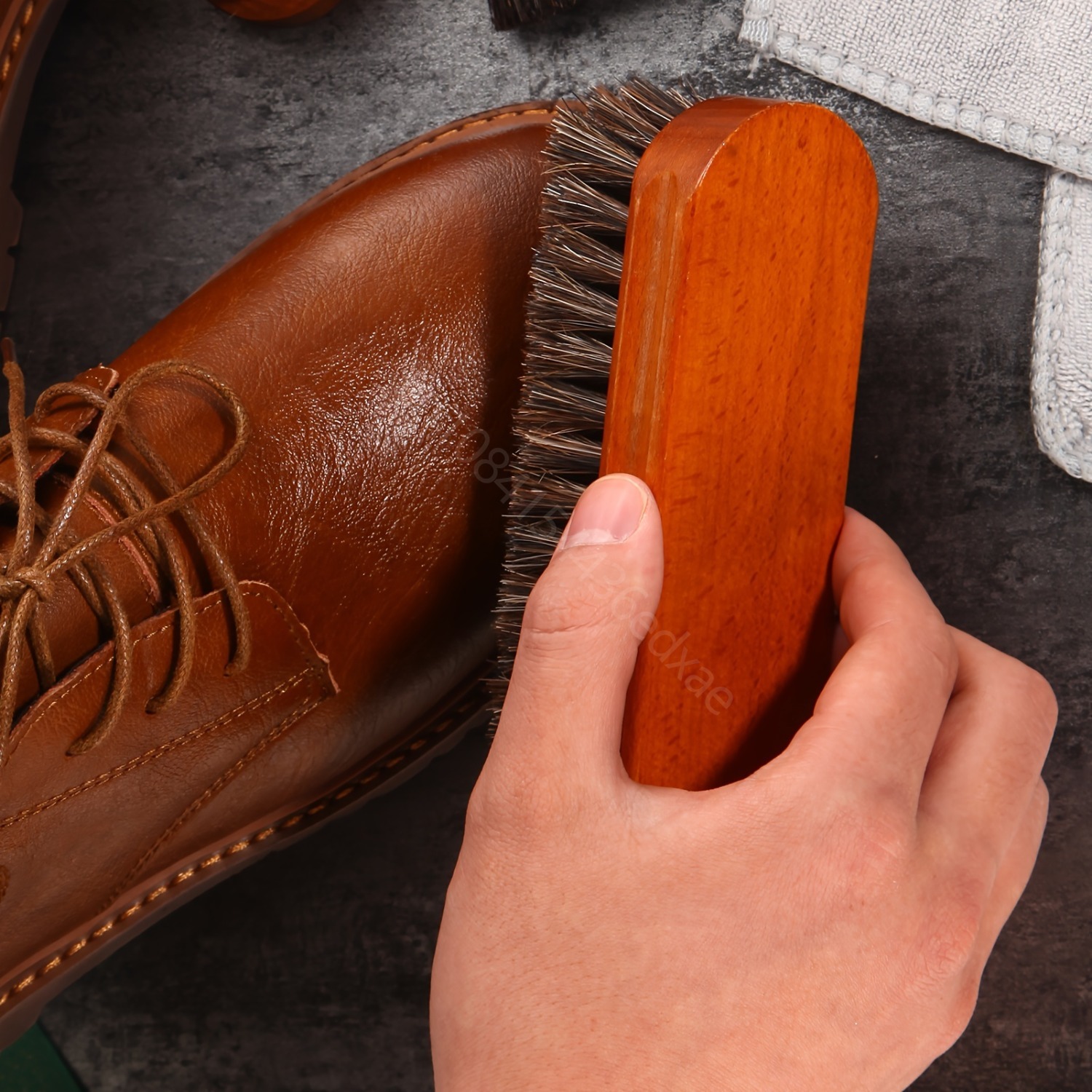Щетка для обуви с длинной ручк – обзор и цена Brushing Boot Horse